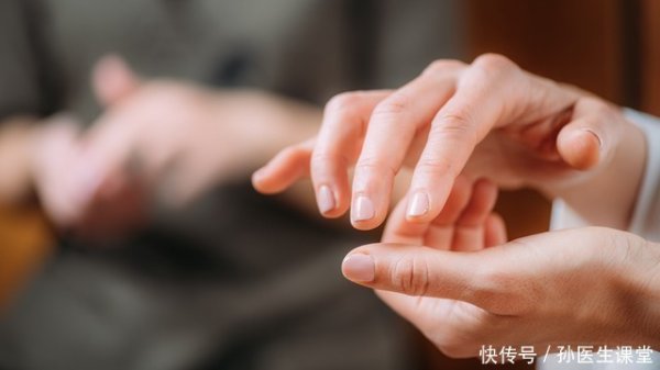 股门在线 人活多久，看手指就知道？寿命长的人，手指一般有这5个特征